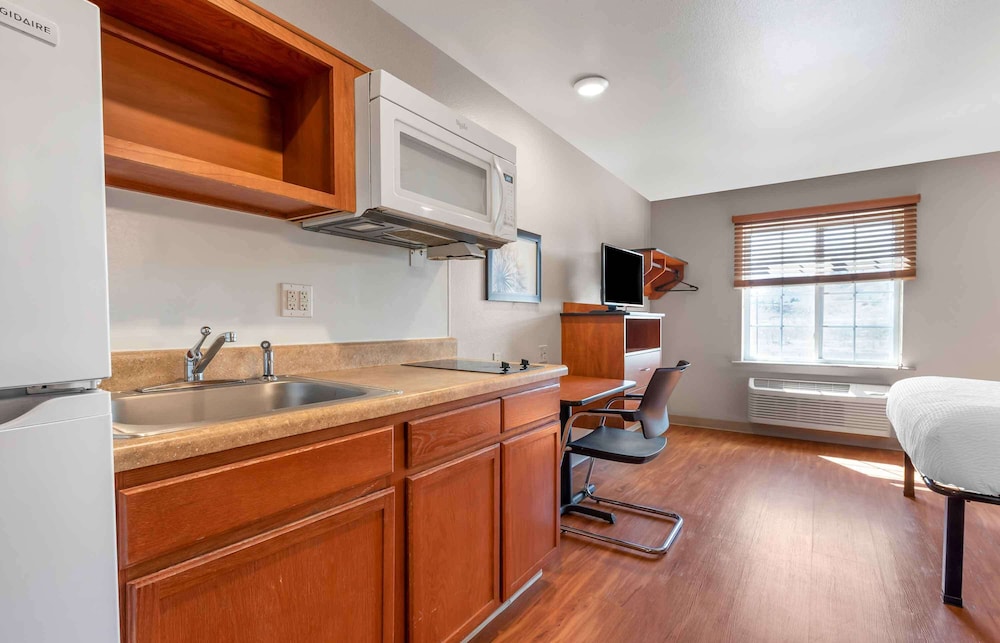 WoodSpring Suites Colorado Springs 29/47
