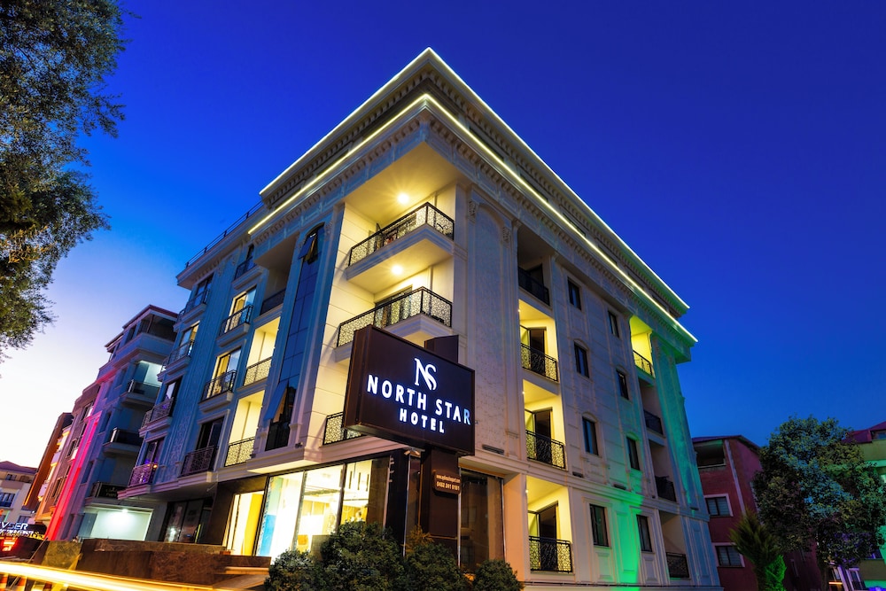 North Star Hotel 3/43