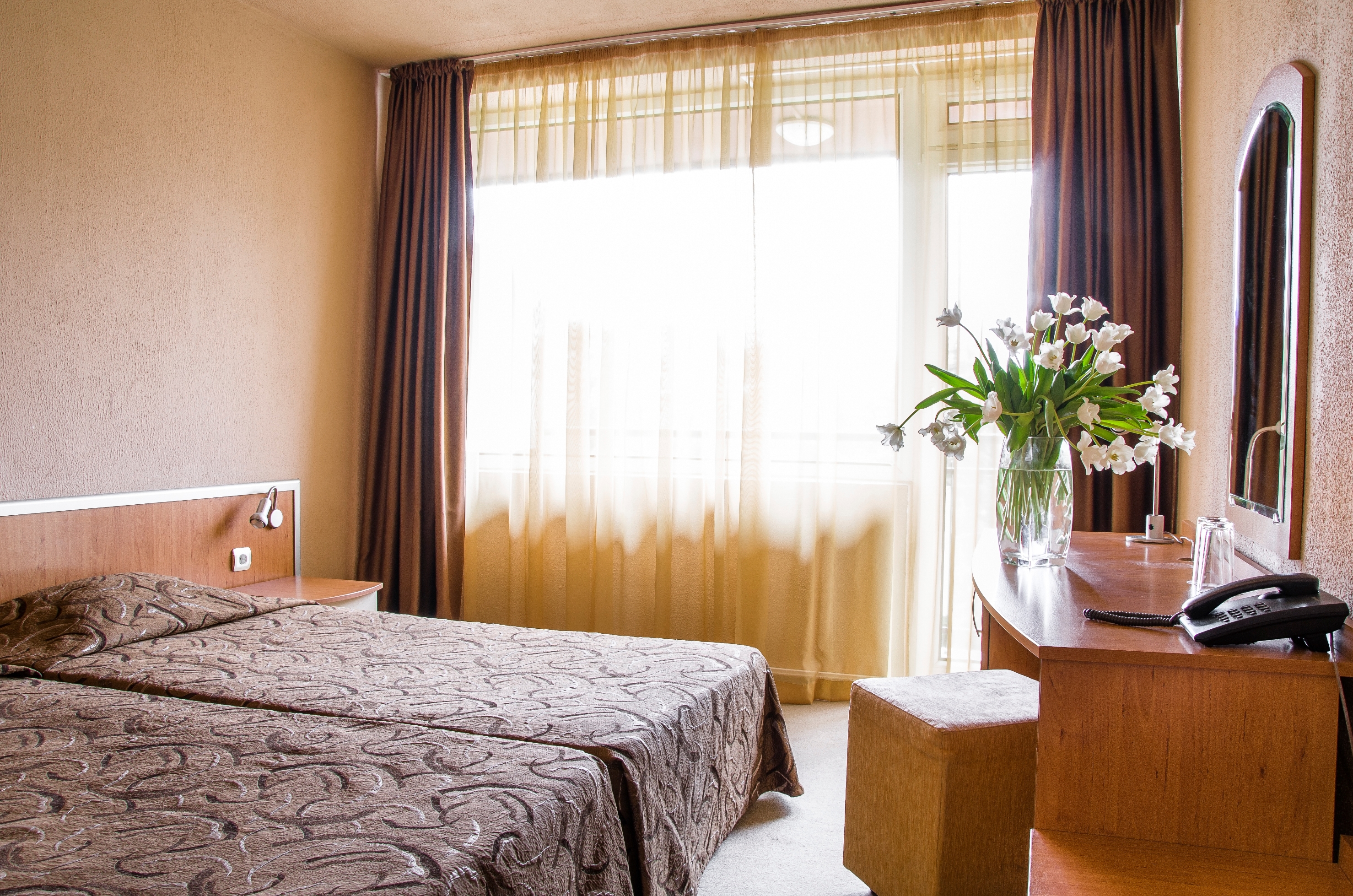 Hotel Gladiola 12/23