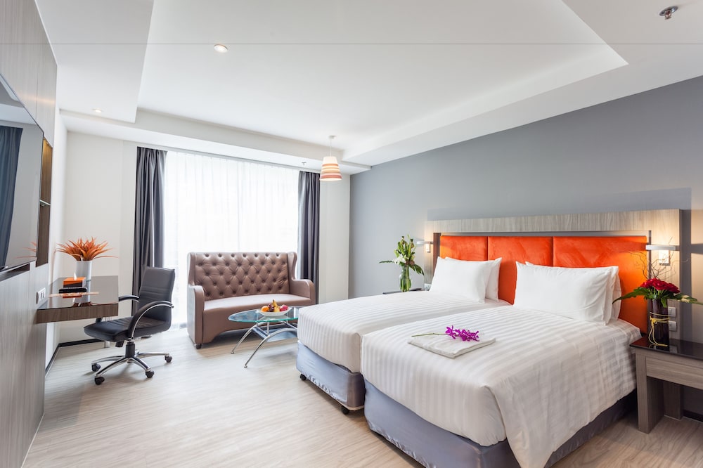 Grand 5 Hotel Plaza Sukhumvit Bangkok 16/63