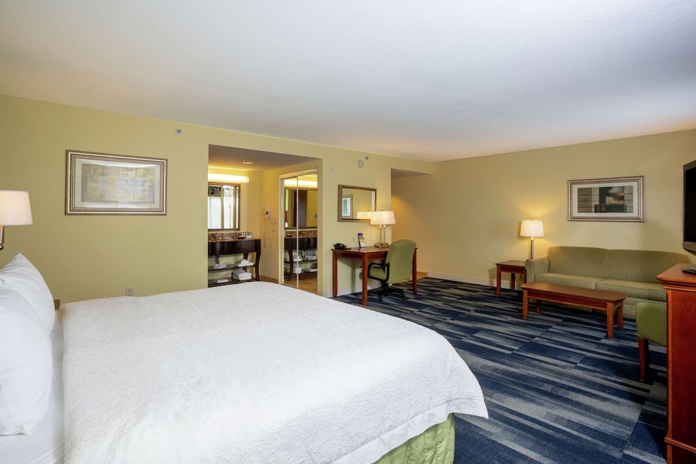 Hampton Inn & Suites Ft. Pierce 15/41