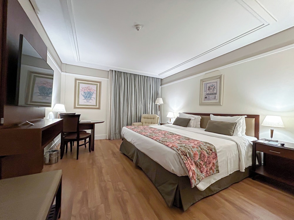 LUXURY, DOUBLE BED