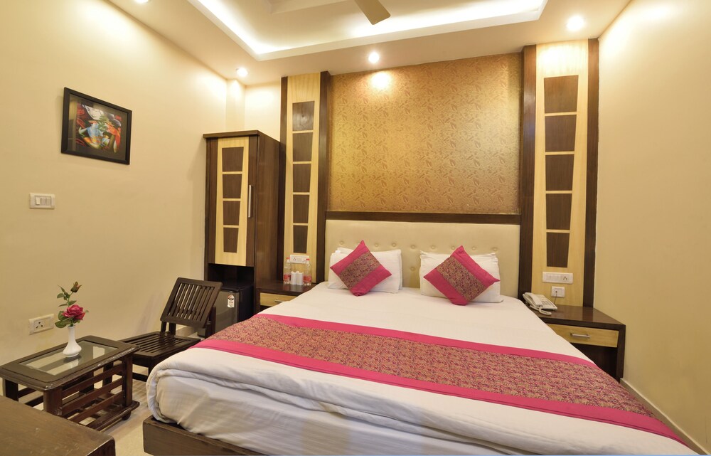 Hotel Aman International 15/67