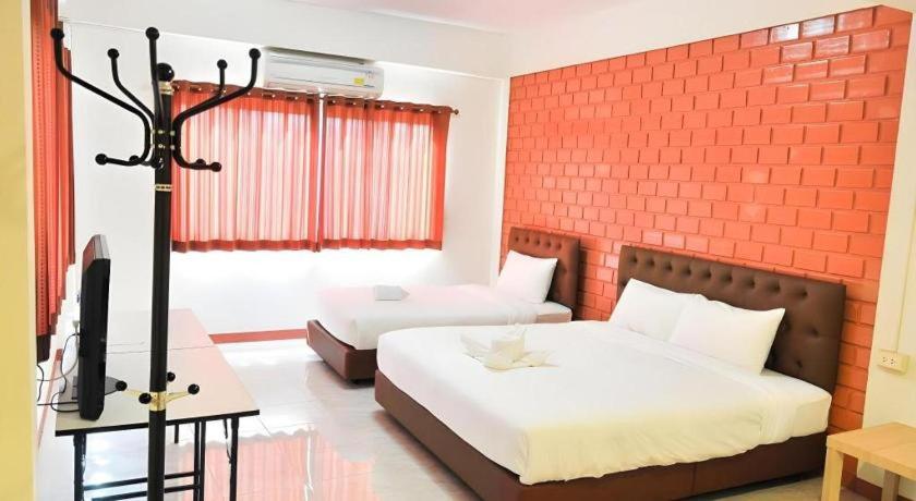 Budsarakam Place Hotel 25/33