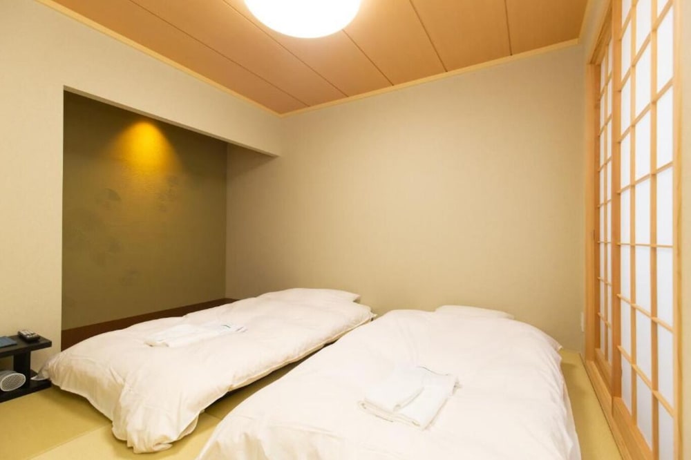 Karasuma Rokujo Hotel 36/40