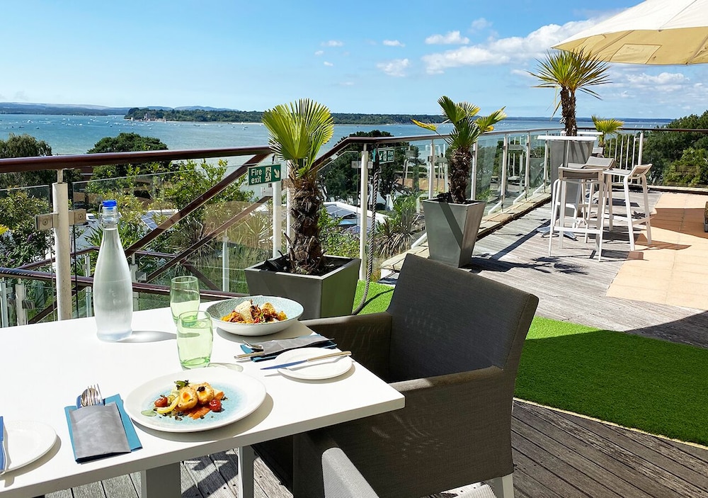 Harbour Heights Hotel 45/50