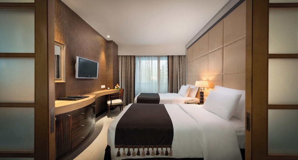 Savoy Suites Hotel Apartments 11/39