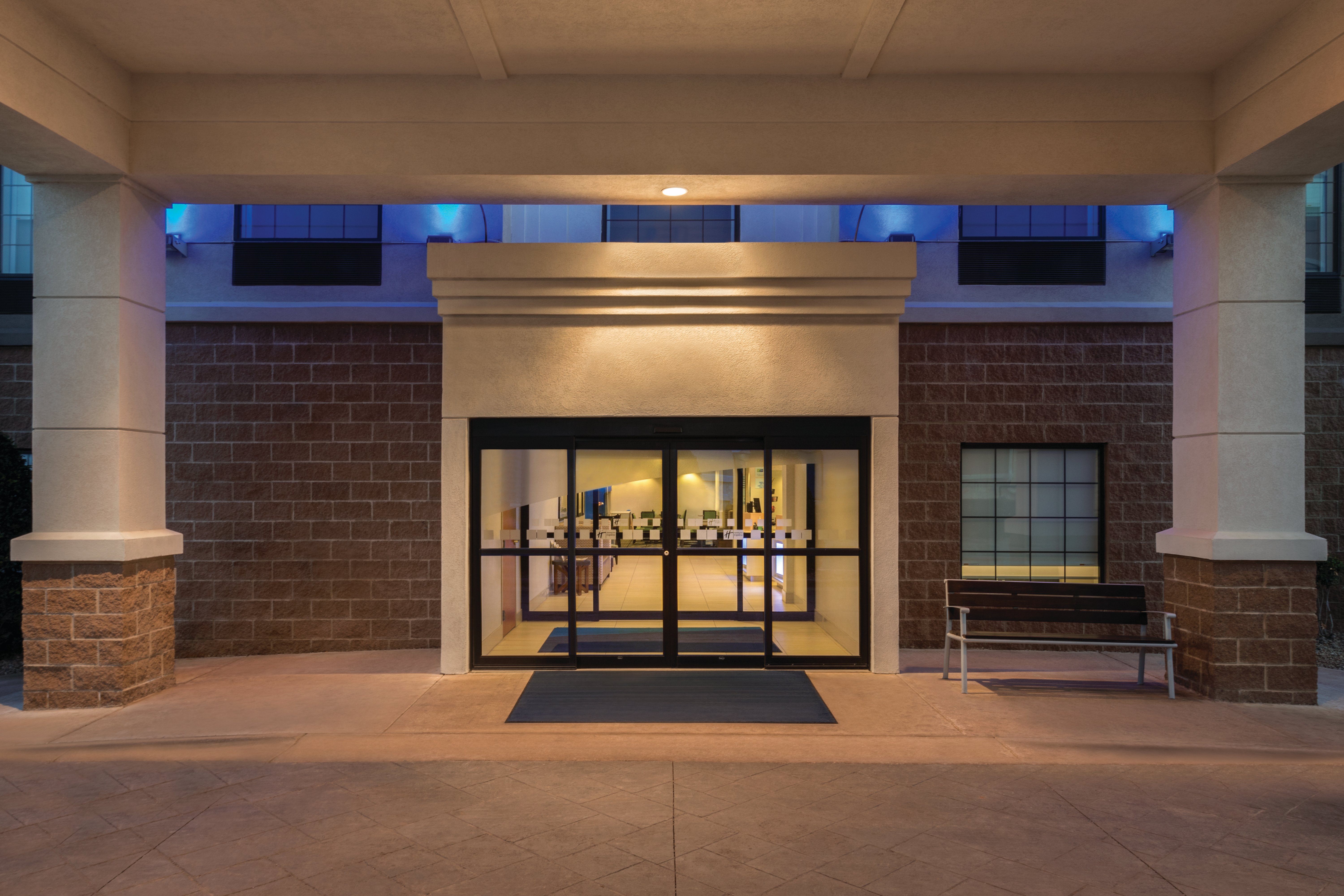 HOLIDAY INN EXPRESS SUITES LAWTON FORT SILL — foto 4
