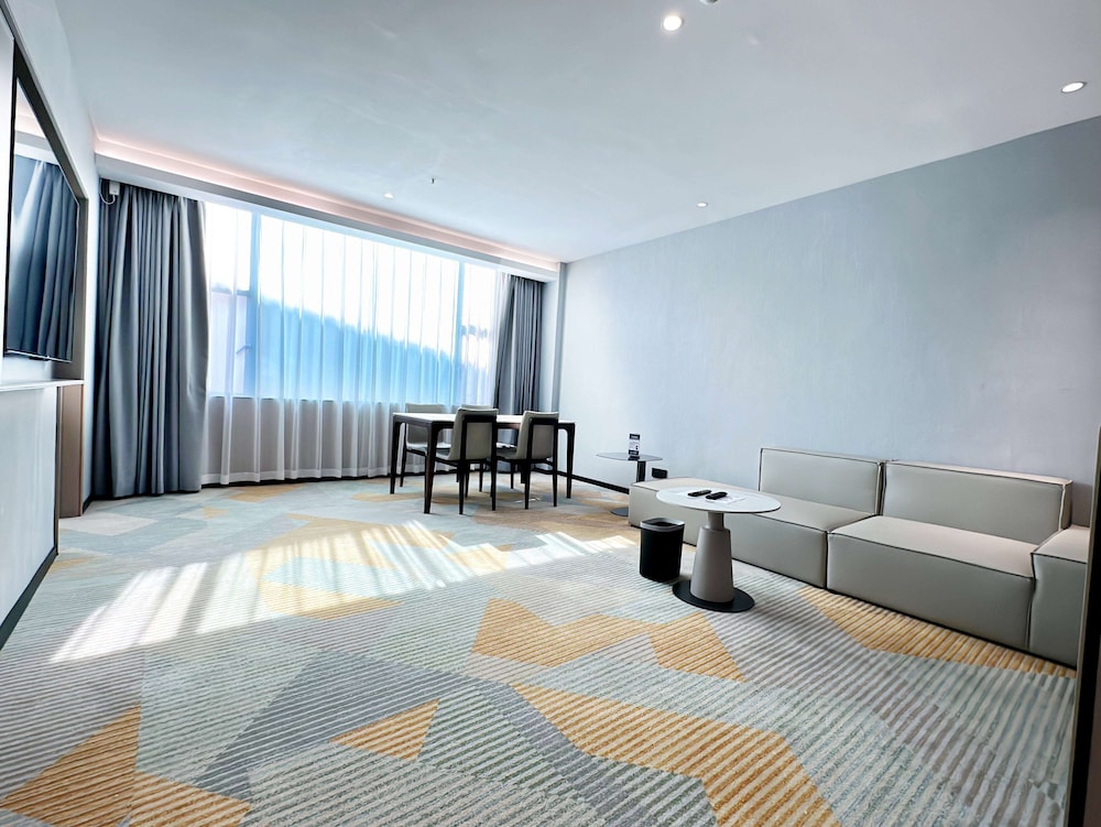 Hawthorn by Wyndham Guangzhou Baiyun Airport 17/20