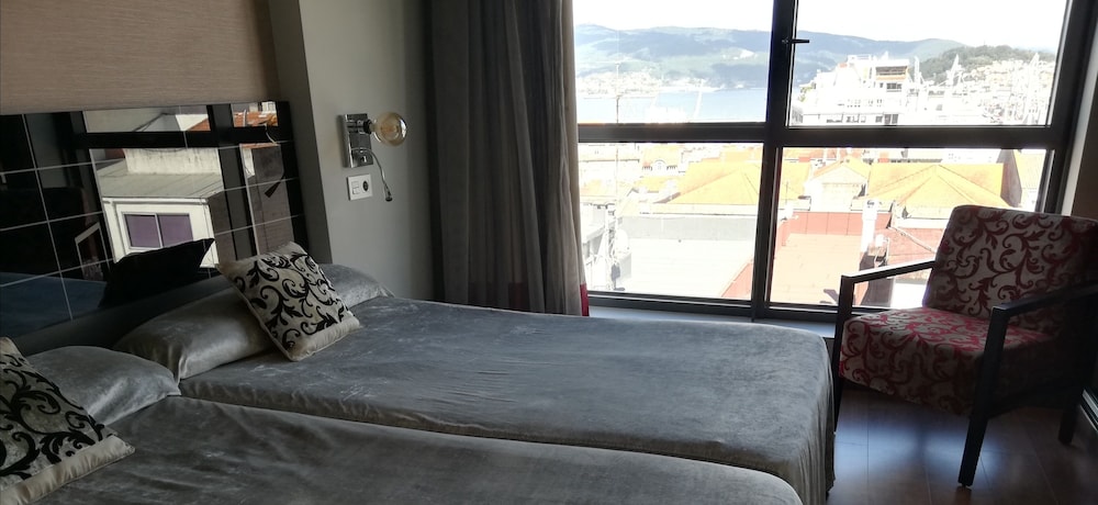 Silken Axis Vigo 24/60