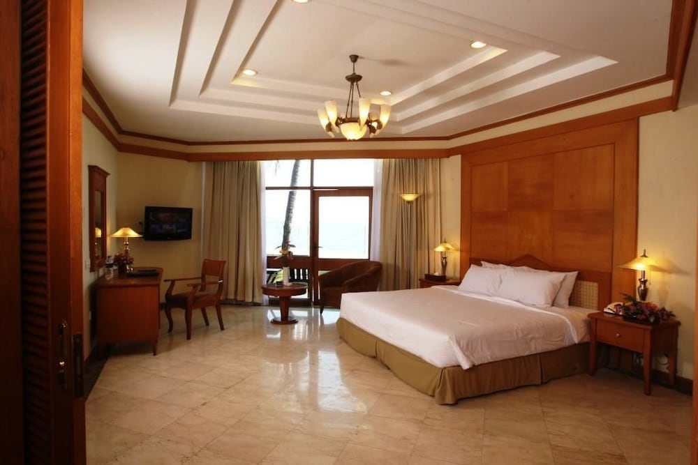 Makassar Golden Hotel 7/46