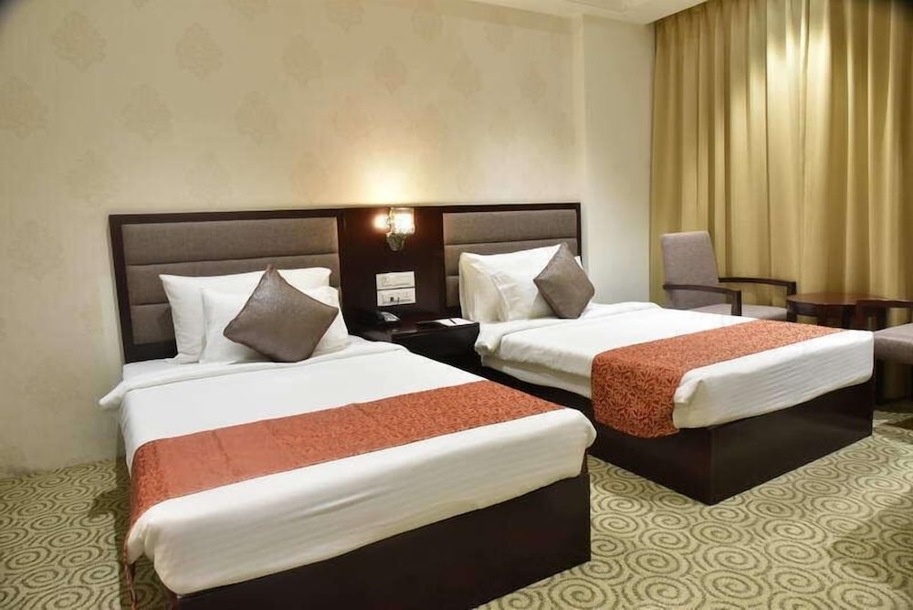 غرفة ديلوكس بسرير كينج، Pride Hotel And Convention Centre 10/10