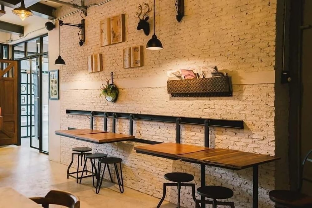 Chernchan Hostel 32/37