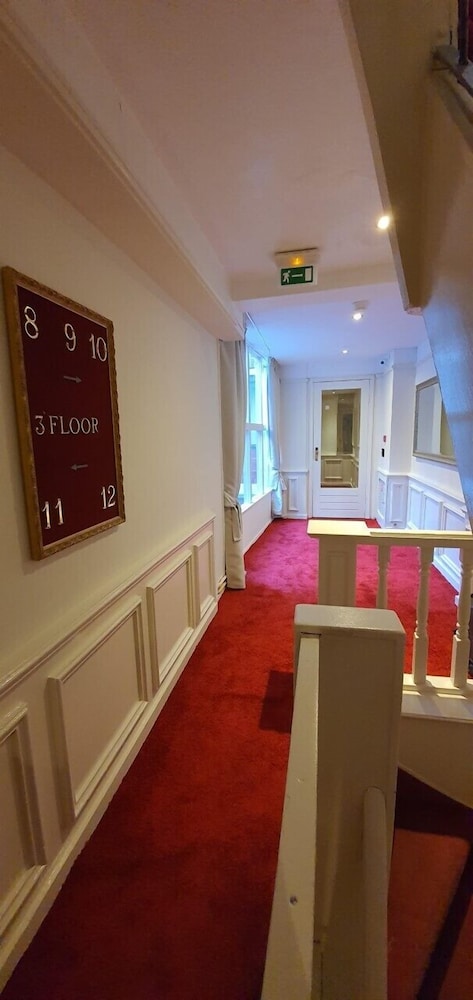 Rembrandtplein Hotel 47/65