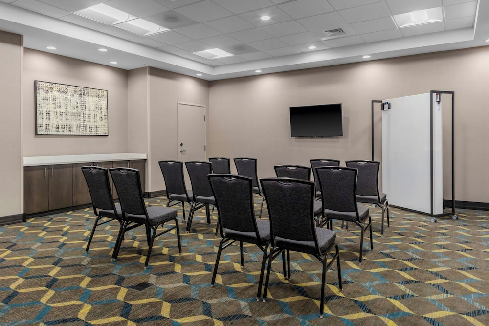 Residence Inn by Marriott Detroit Sterling Heights 24/34