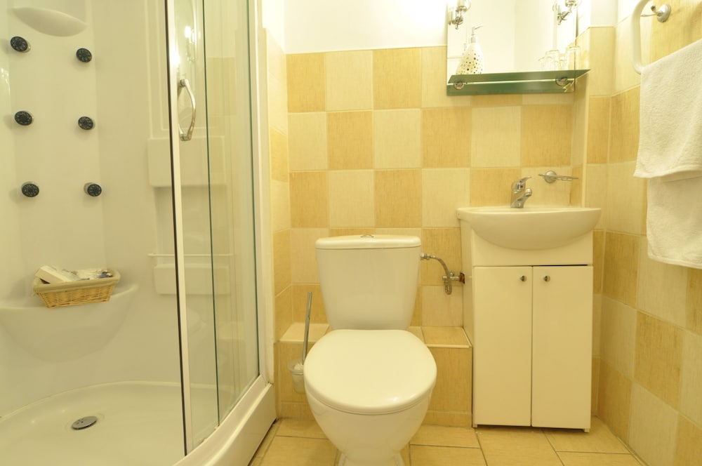 Unikat Guest Rooms 63/72
