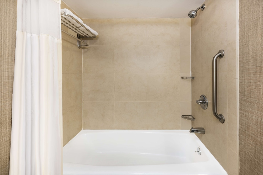 Hilton Garden Inn San Antonio Airport Hotel 15/59