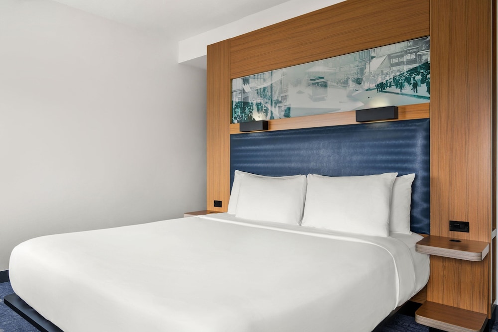 Room at Aloft Chicago O'hare, ROSEMONT - IL