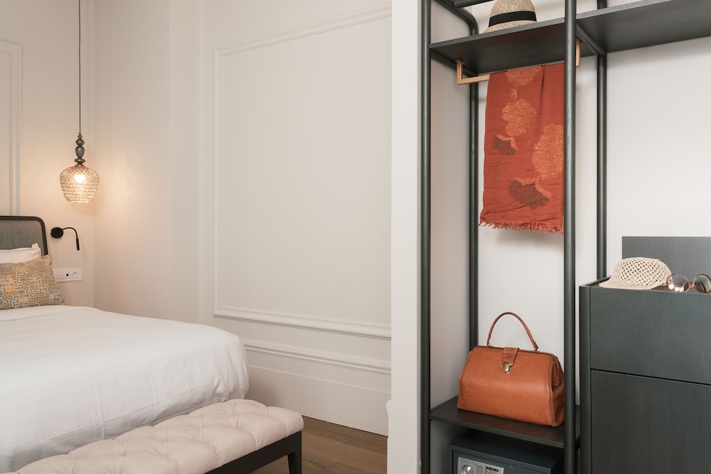 Castro Hotel Syros 30/50