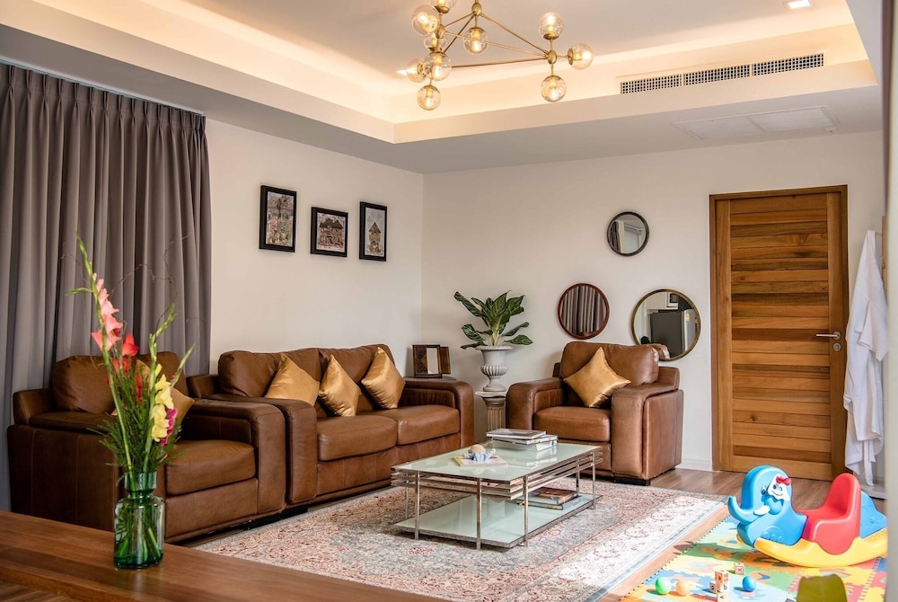 Mira Residence Resort 23/37