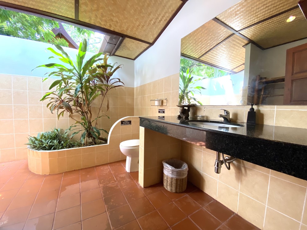 Friendship Beach Resort Atmanjai Wellness Spa 58/70