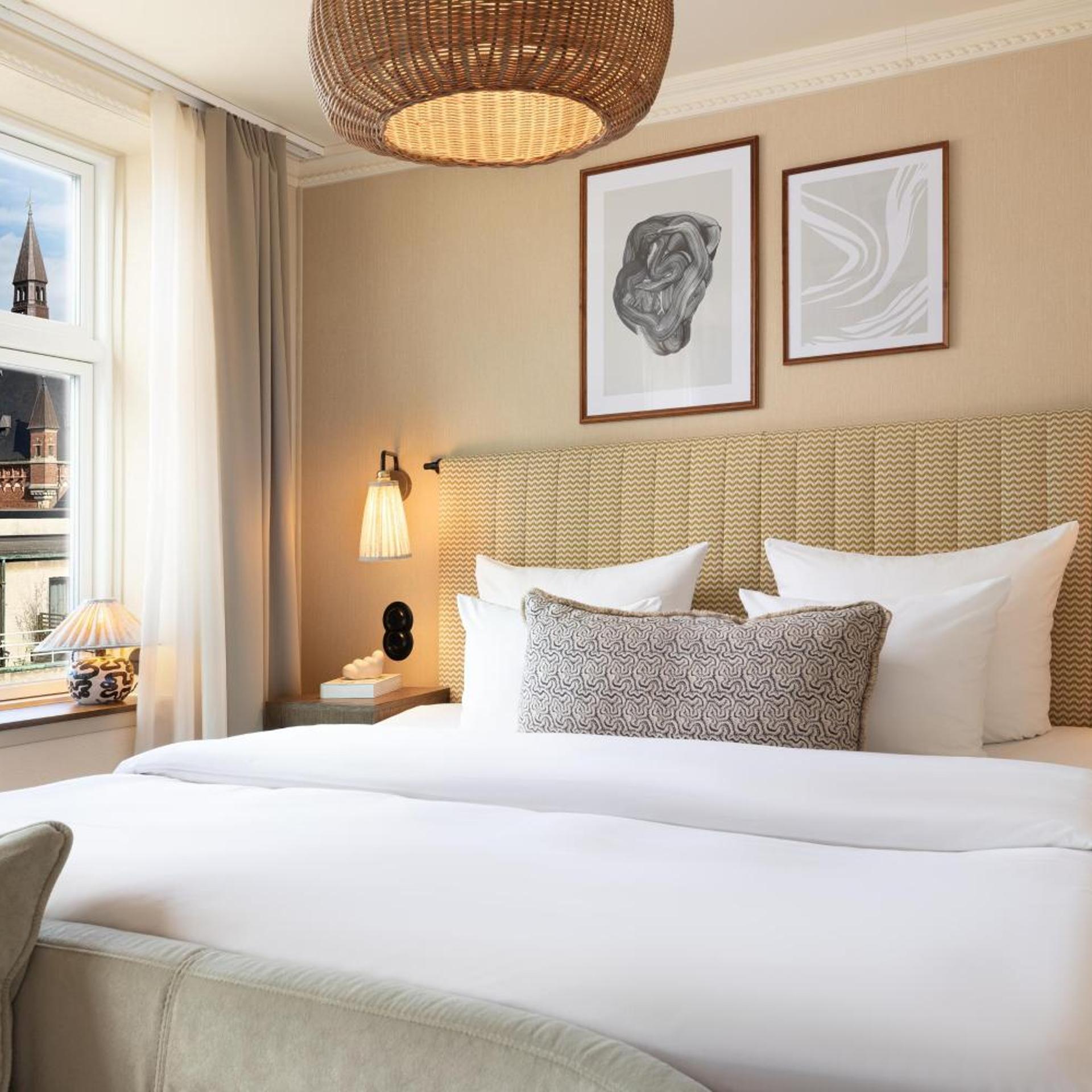 Standard, King Bed