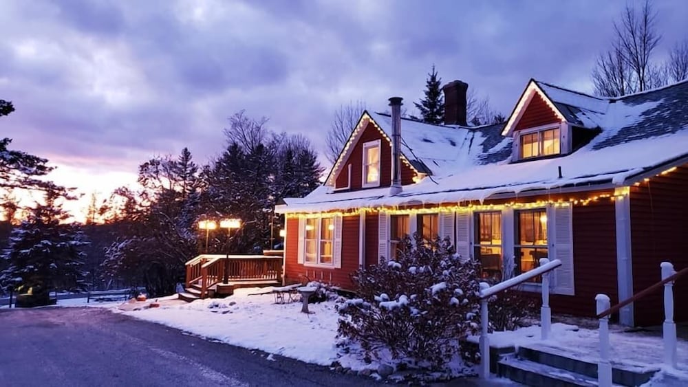 The Vermont Inn 4/50