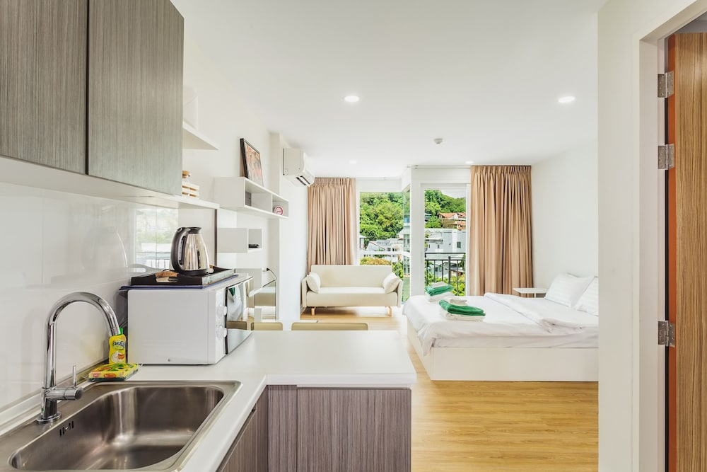 Condo in Kata in Ozone - Unit A606 20/20