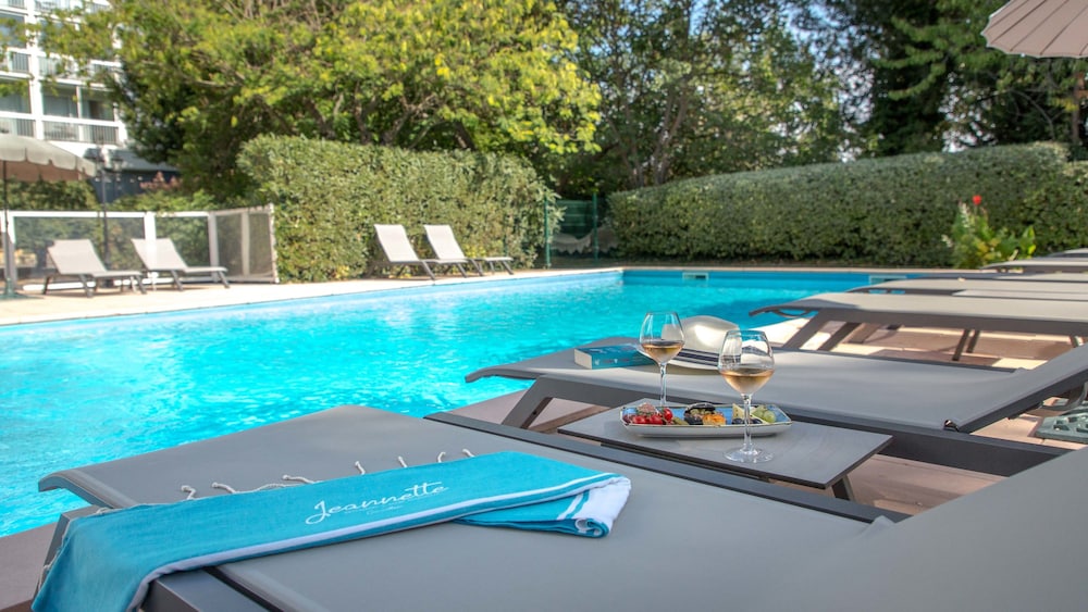 Mercure Cavaillon Portes Du Luberon in CAVAILLON