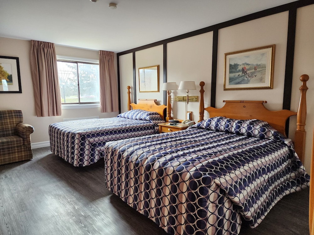 Mcintosh Country Inn & Conference Centre 12/69