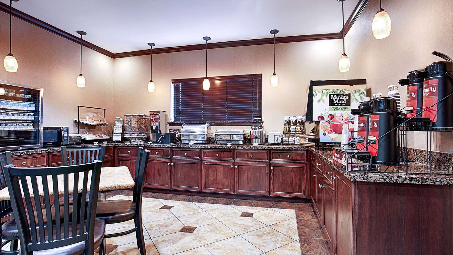 Best Western Plus Royal Mountain Inn and Suites 10/12