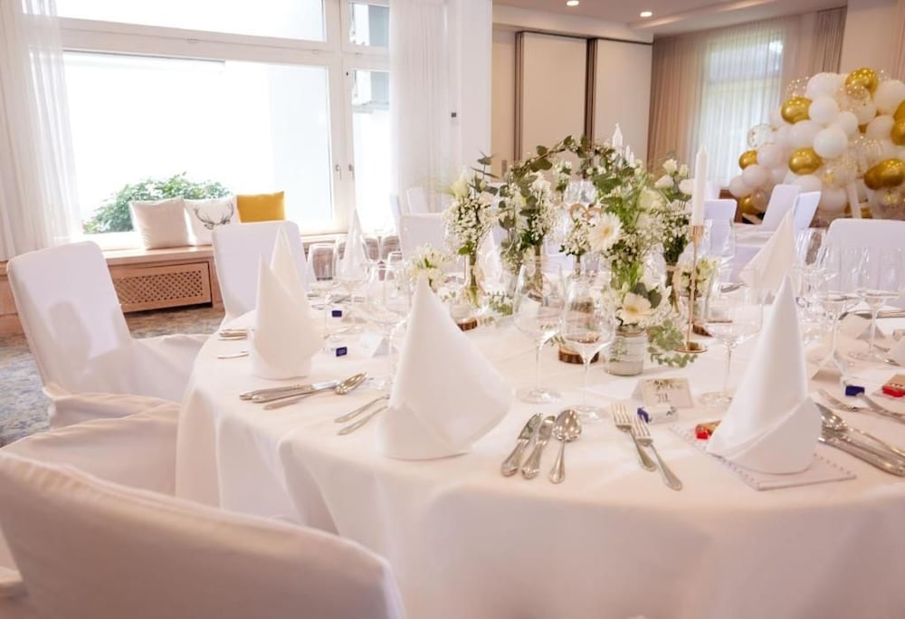 Hotel Derichsweiler Hof 32/43