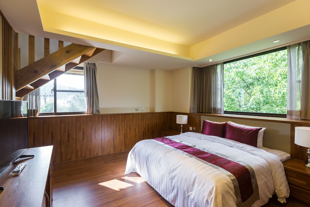 Huaman Hot Spring Villa 38/68