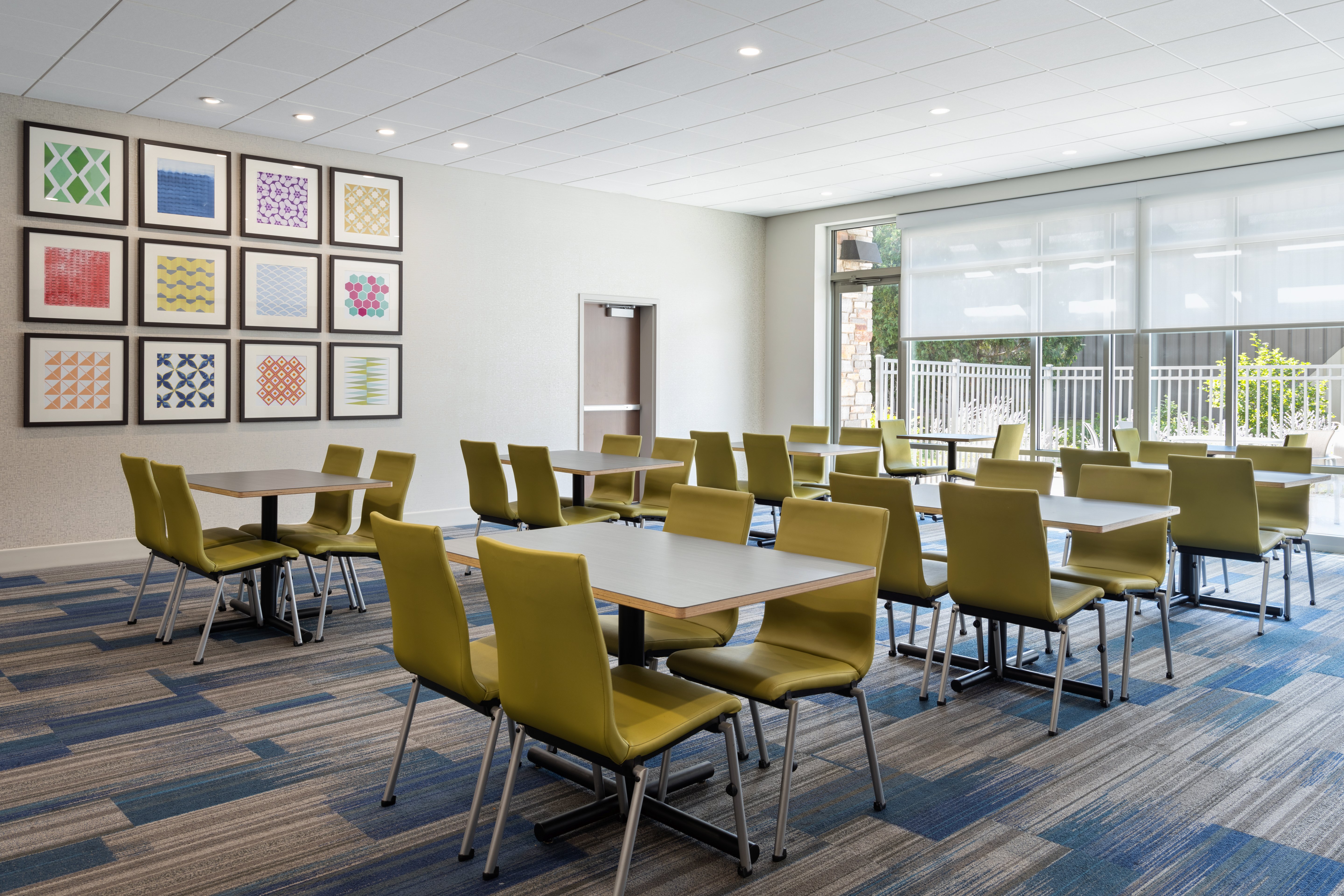 Holiday Inn Express And Suites Madison West Middleton 29/35
