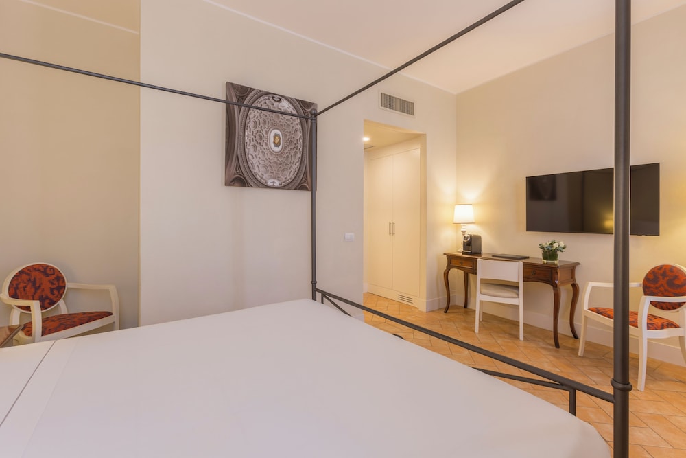 SUPERIOR, DOUBLE BED