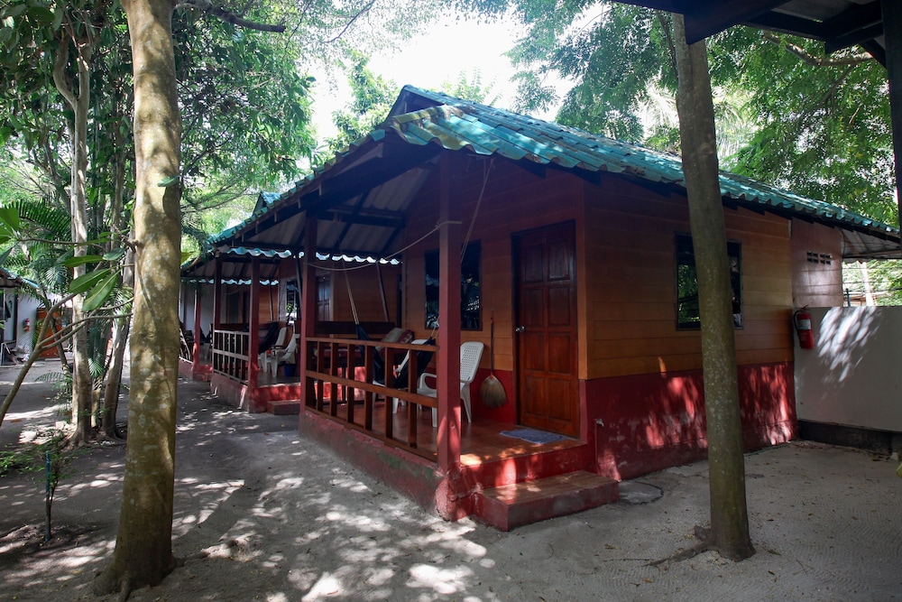Family Song Bungalow 2/60