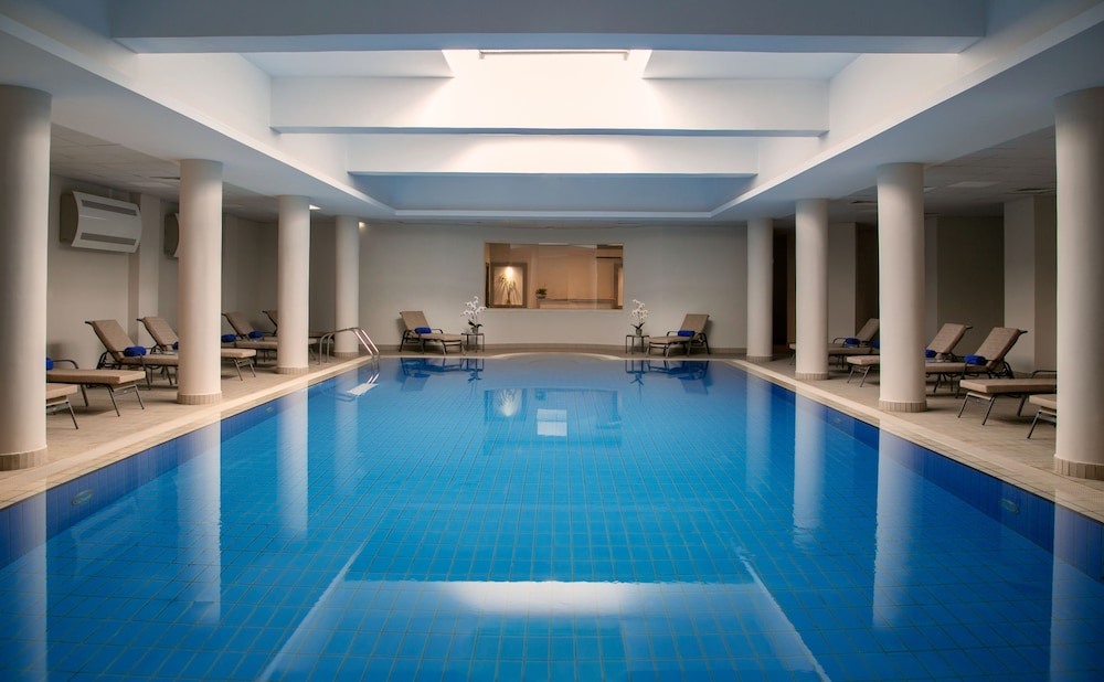 swimming pool spa