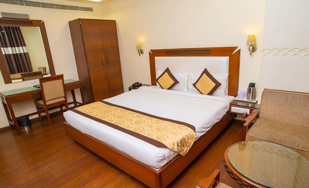 Suite, Double Bed