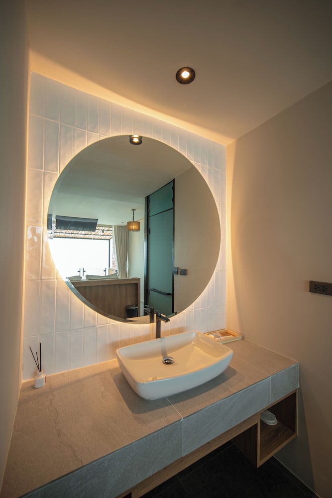 Sangthian Beach Resort 59/60