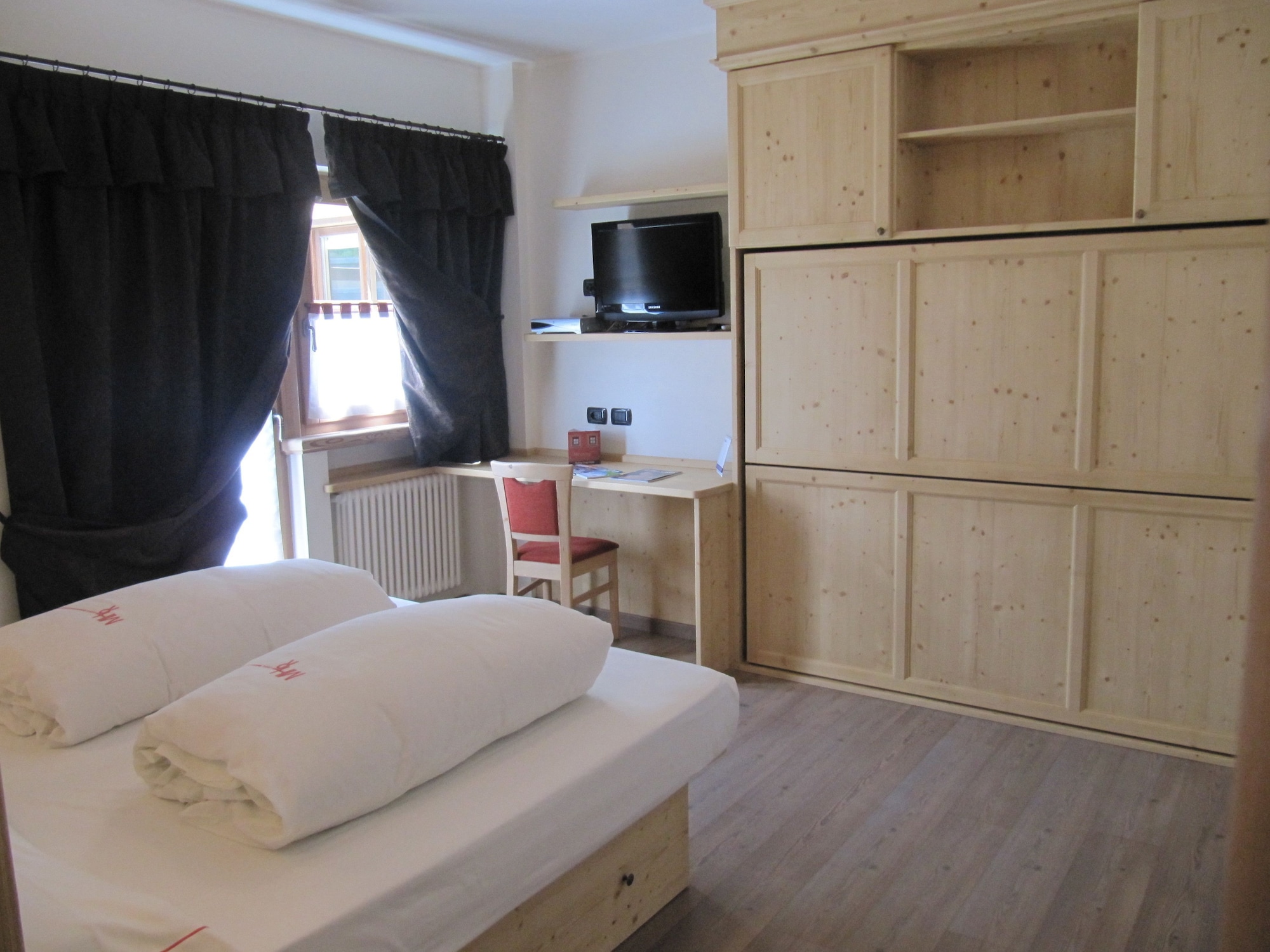 STANDARD, DOUBLE OR TWIN BED, GROUND FLOOR