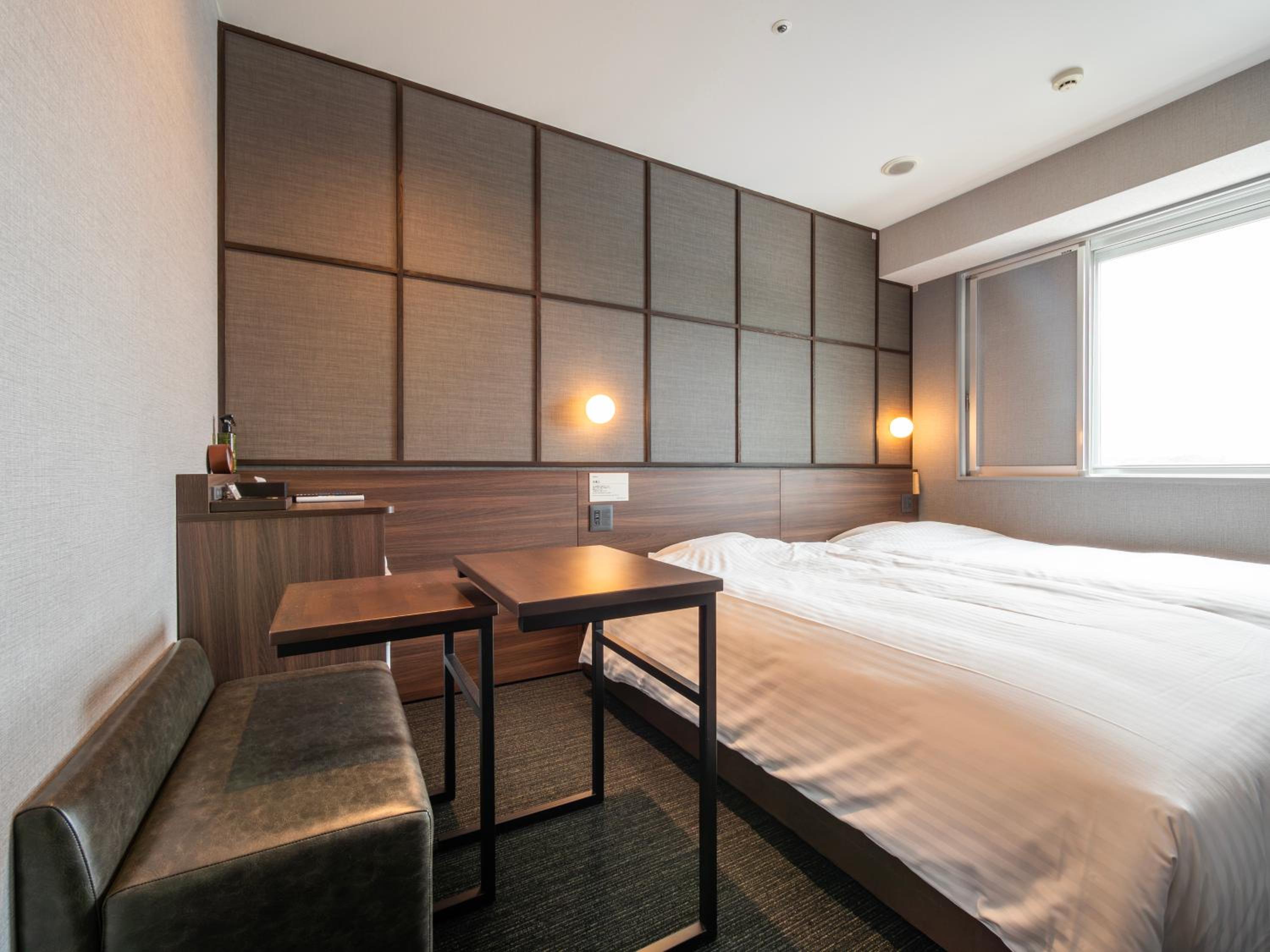 Room, Twin Beds