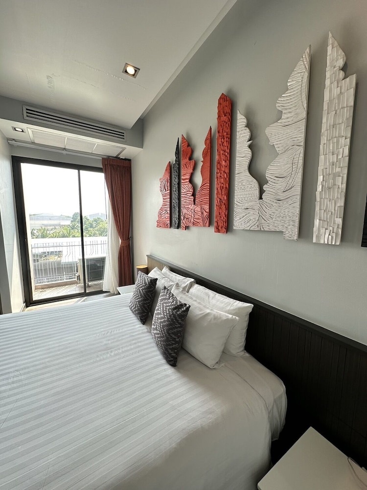 Sorin Boutique Hotel 15/66