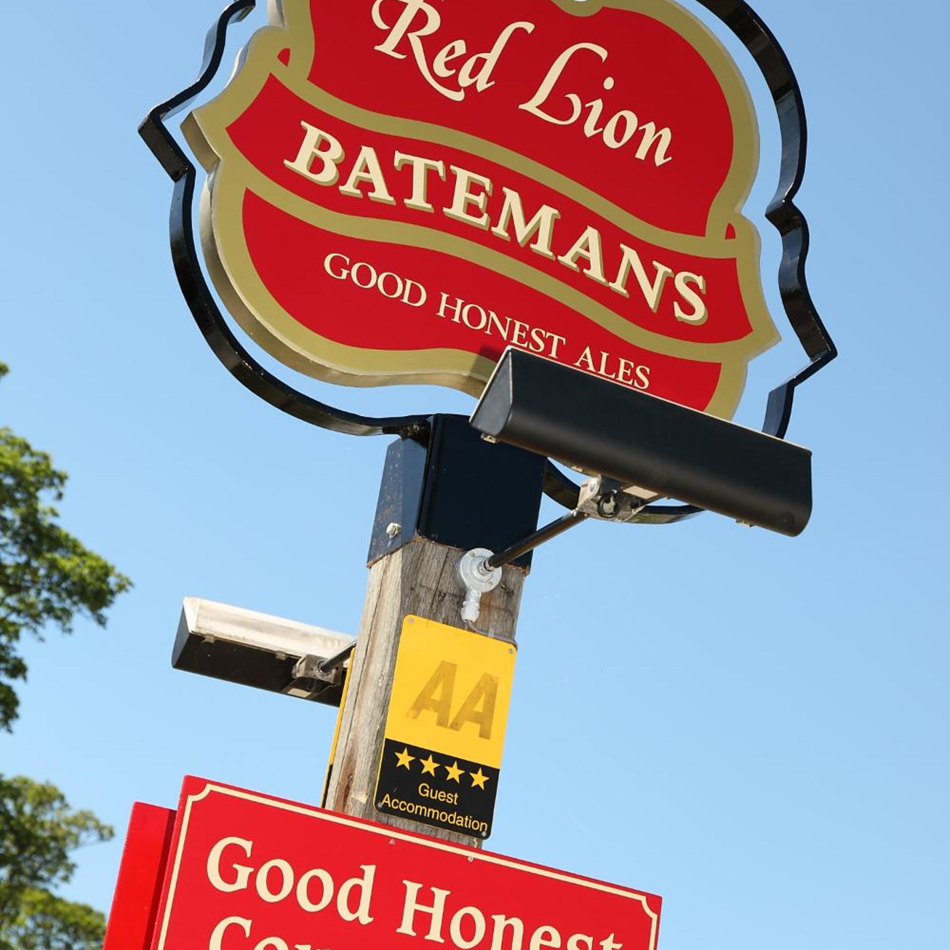 The Red Lion 13/29