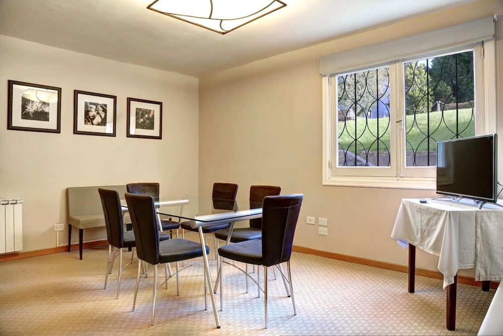 Tres Reyes Hotel 42/50