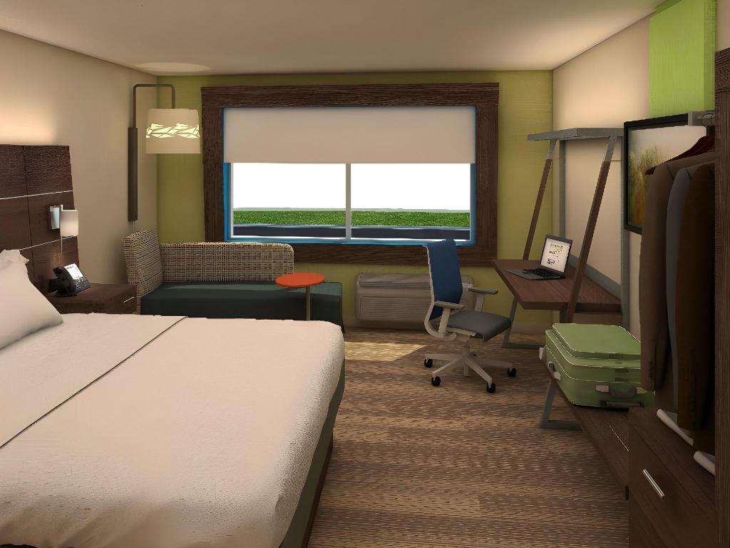 Standard, 2 Queen Beds, Bath and Shower