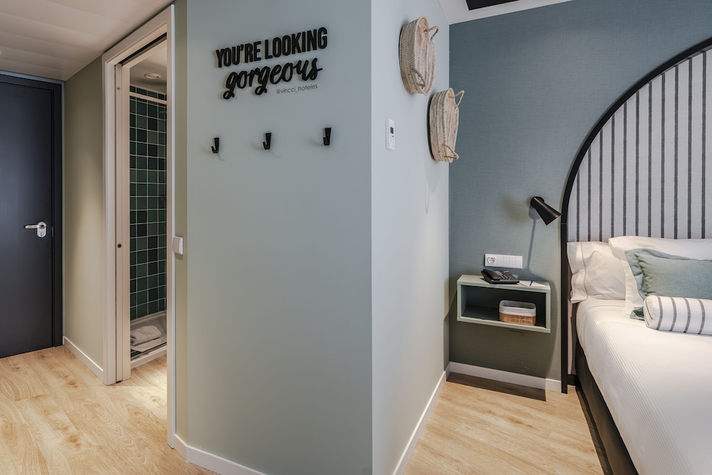 غرفة أساسية مفردة بسرير كينج، Hotel Vincci Bonjardim 3/7