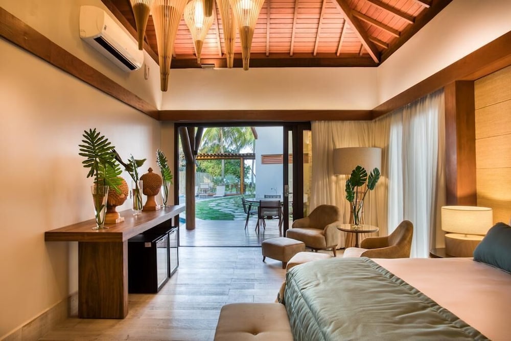 VILLA, PRIVATE POOL