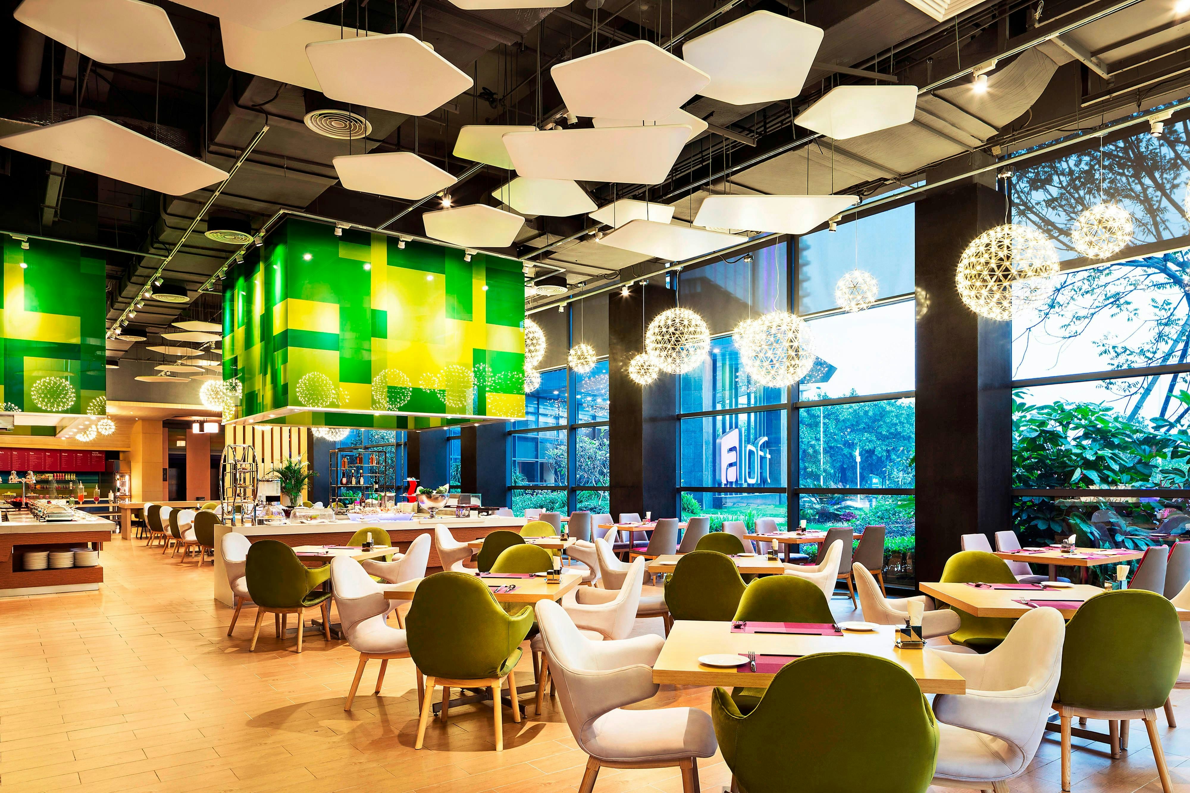 Aloft Guangzhou University Park 8/10