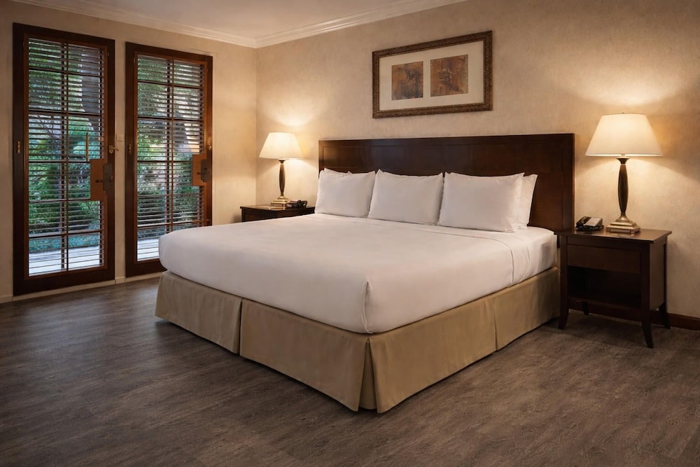 Buena Park Grand Hotel and Suites 19/75