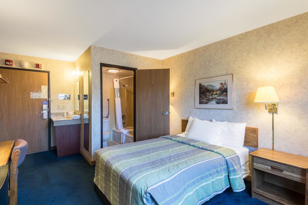 Motel6 Eau Claire, WI 16/49